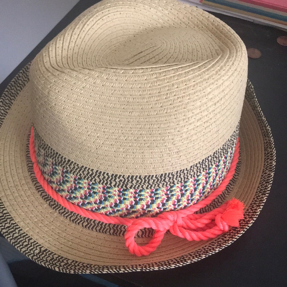 Hat - Picture 2 of 4